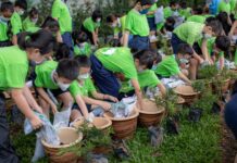 吉华二校毕业典礼 蔡德兴:大胆尝试会有成功机会