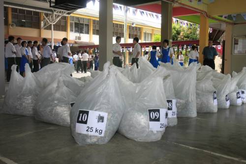 吉華百年校慶創大馬紀錄大全‧蒐1000kg鋁環‧可製1000義肢